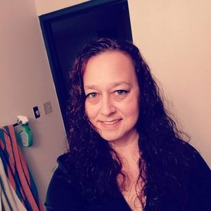 Meet your Posher, Claudine